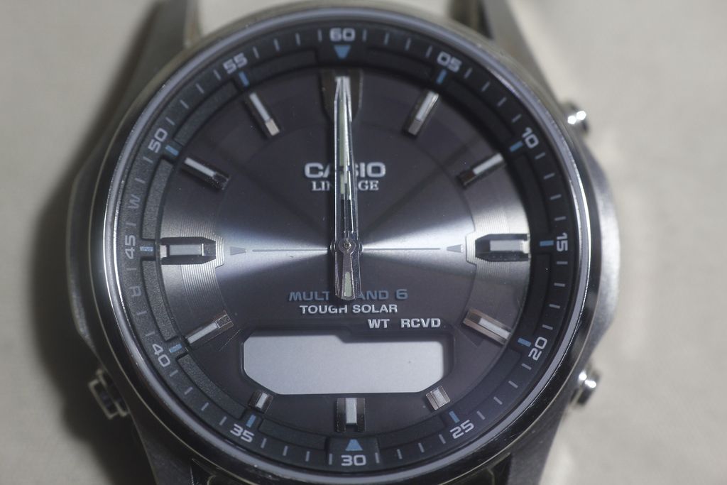 Casio LCW-M100DSE: small problems in a great watch. 1